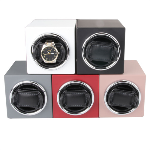 Single lacquering wooden Watch Winder