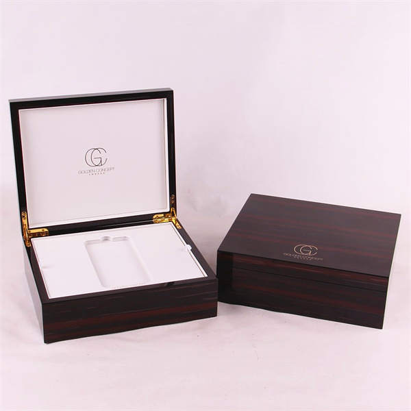Luxury piano lacquering MDF wooden box for IPhone