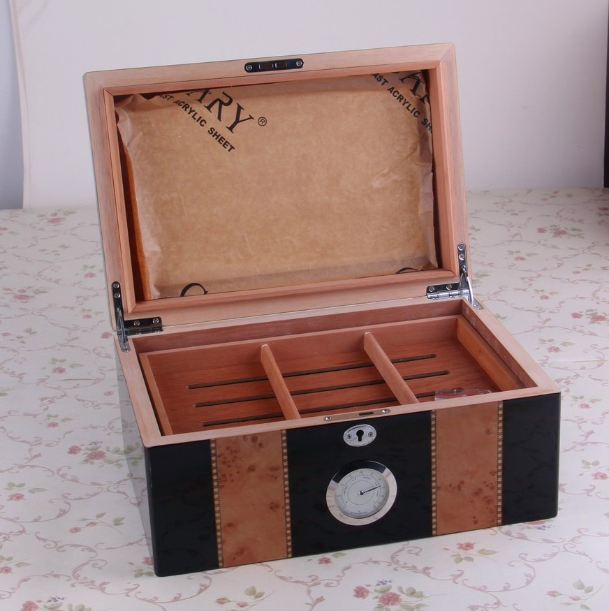 Piano finishing Big Cedar wood Cigar Box Humidor