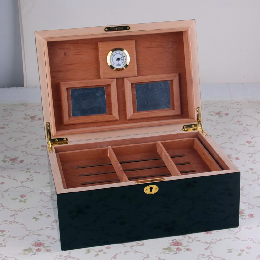 Piano finishing Cedar wood Cigar Box Humidor